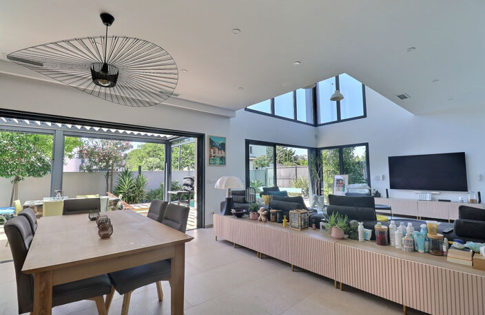 Villa contemporaine de 2023   162 m2 habitables   Prestation — photo 3