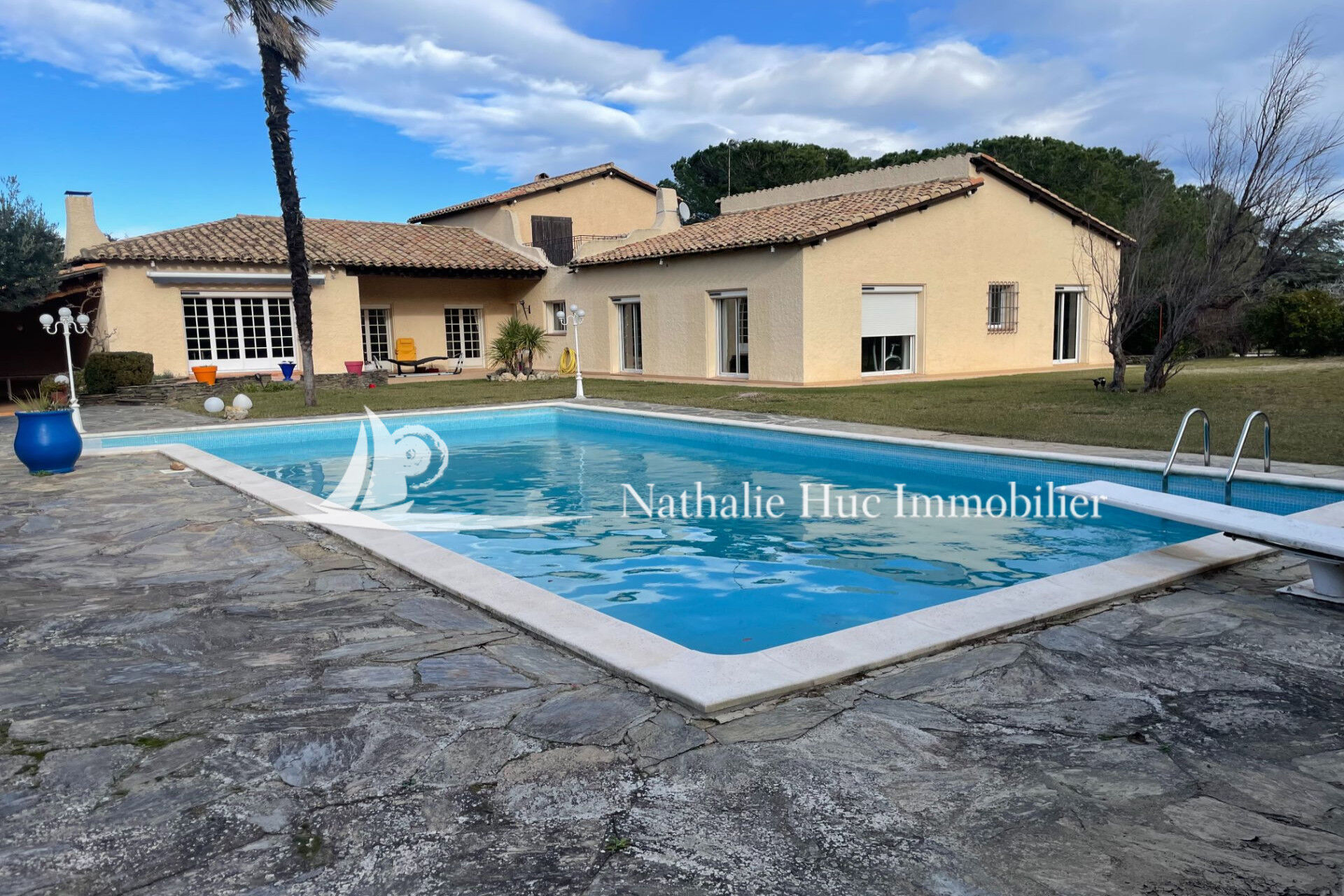 Villa / Maison  T8 à vendre Perpignan 66000