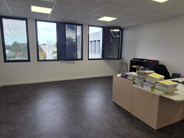 A VENDRE Bureaux 289m2 - Angers SUD — photo du bien