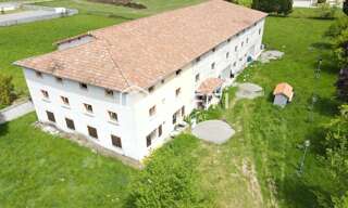 Immeuble  2400 m² à vendre à Labarthe-Inard (31800)