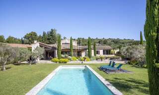 Maison 9 Pièces 240 m² à vendre à Paradou (13520)