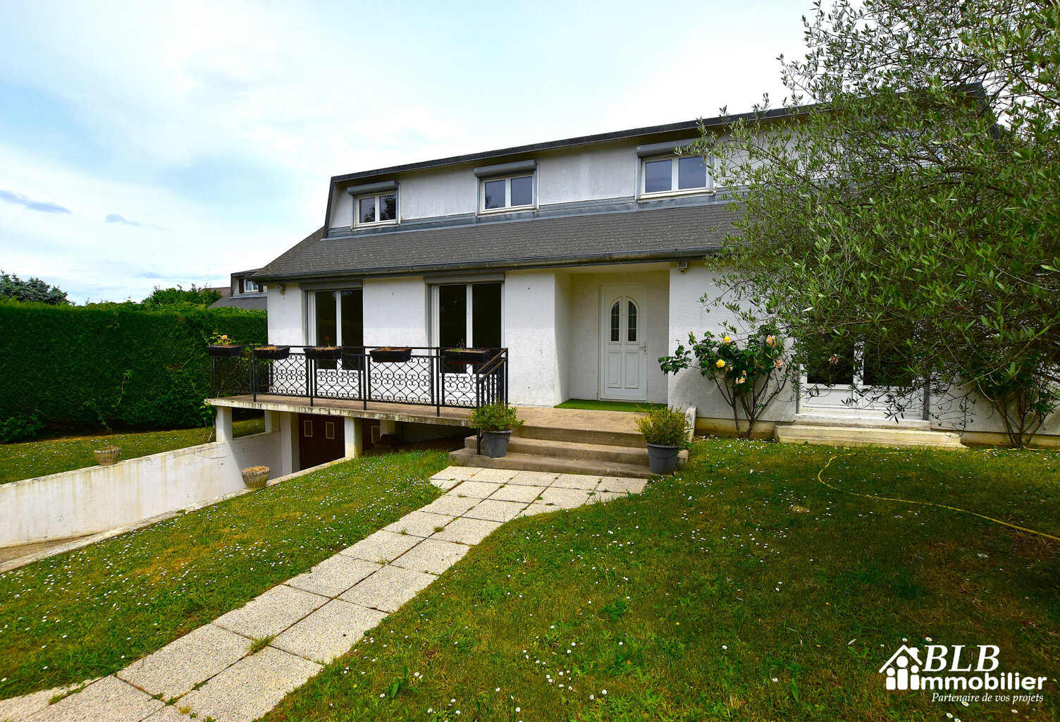 78310 - MAUREPAS / MAISON 7 PIÈCES SOUS-SOL TOTAL SUR UN TER — photo 1