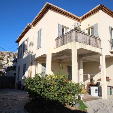 Maison 6 pièces 695000 €