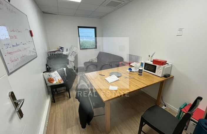 BUREAUX à LOUER — photo 5