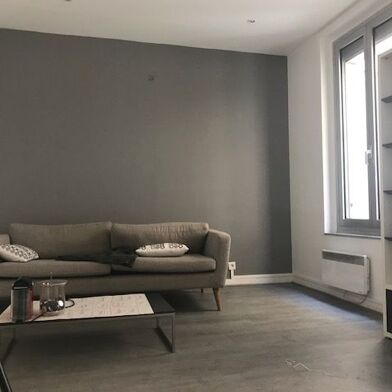 Bureau 4 pièces 2200 €