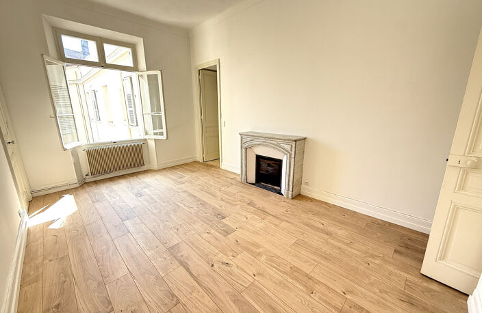 VENTE APPARTEMENT 2 PIECES BOURGEOIS CANNES — photo 2