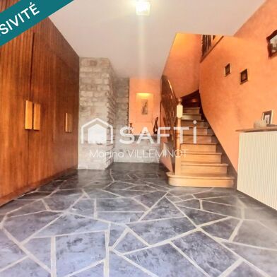 Maison 7 pièces 160000 €