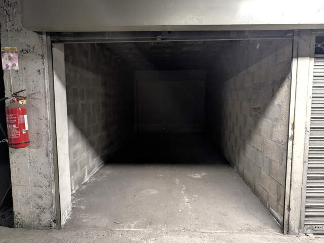Garage de 15m2 - traverse l'Antignane - Face à l'hôpital Saint Joseph — photo du bien