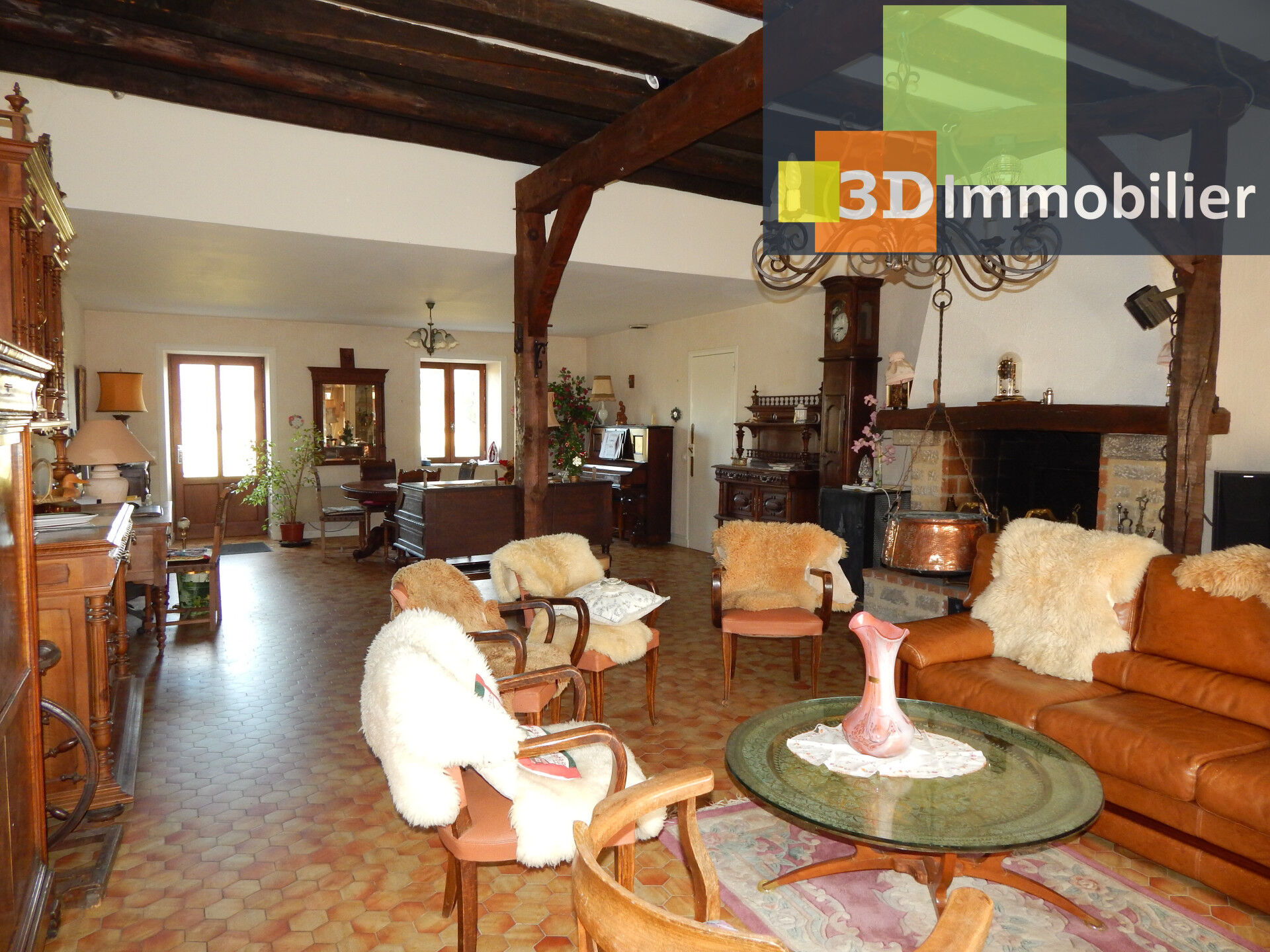Vente maison - 7 pièce(s)