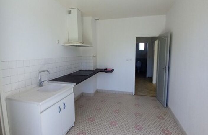 T4 — photo 4