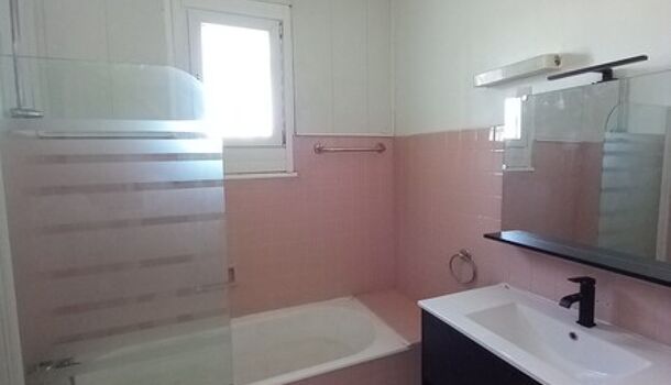 Appartement 4 pièces  à vendre Montélimar 26200