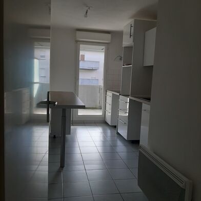 Appartement 4 pièces 840 €