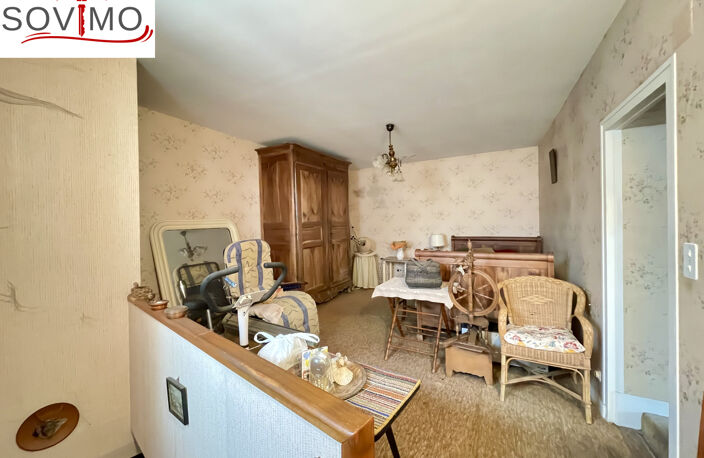 MAISON DE VILLAGE AVEC GRANGE ET JARDIN SÉPARÉS — photo 3