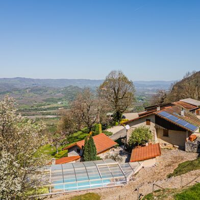 Maison 8 pièces 590000 €