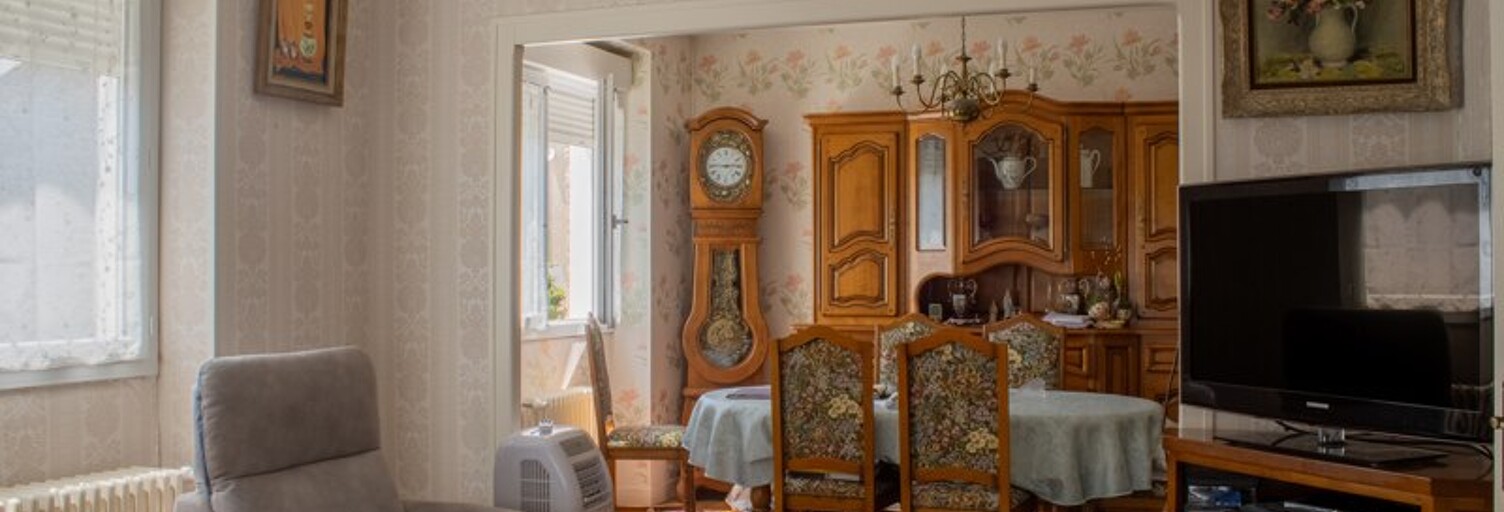 Maison 10 Pièces 212 m² à vendre à Saint-Sornin-Lavolps (19230)