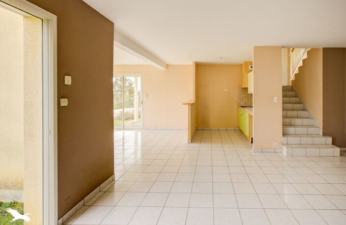 Vente maison 5 pièces 93 m² Malemort (19360) — photo 3
