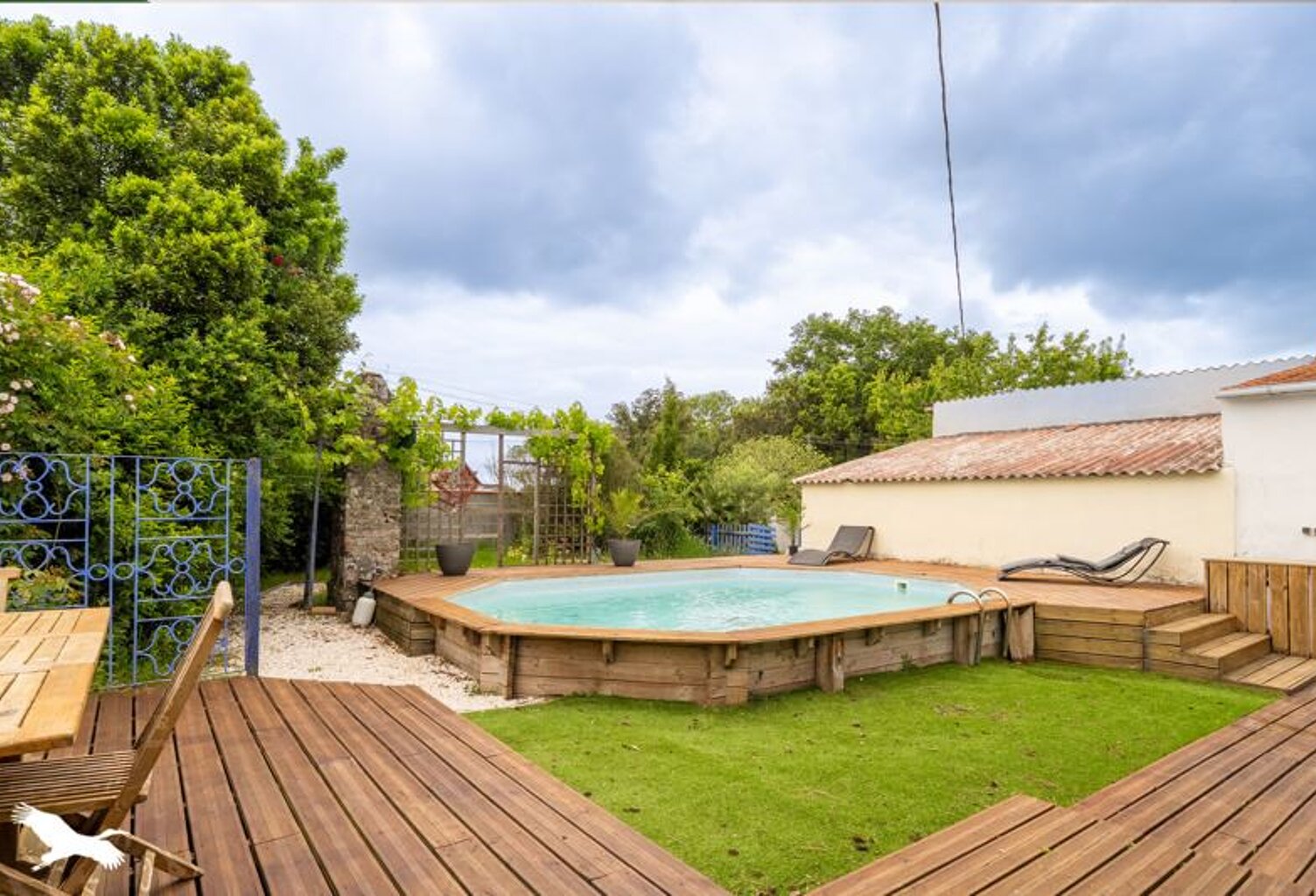 Maison en pierre de 5 pièces principales — photo 1