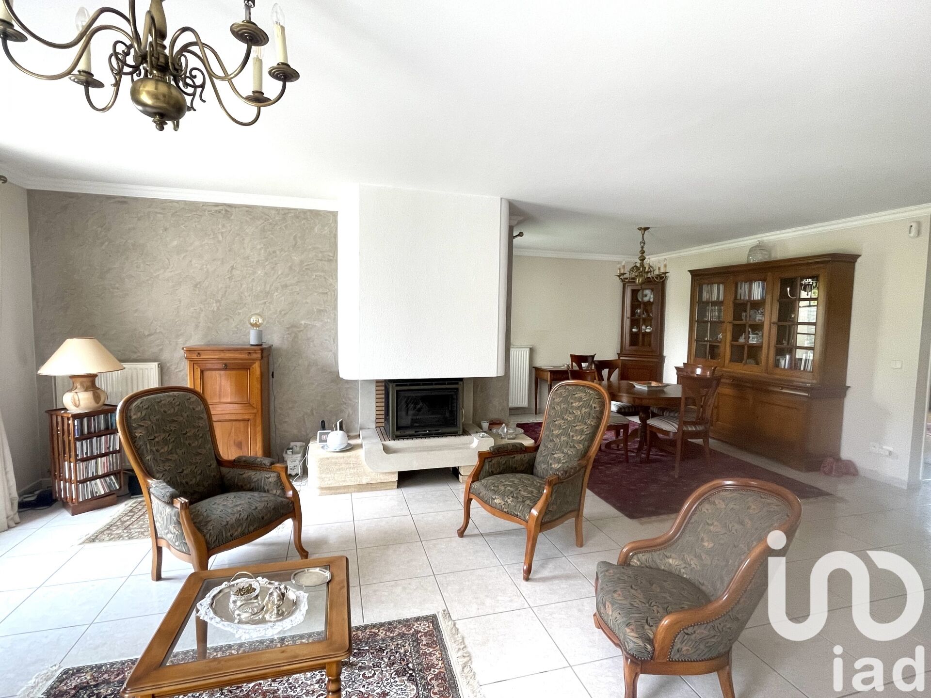 Mandres-les-Roses - 148m² - 6p. - 4ch.