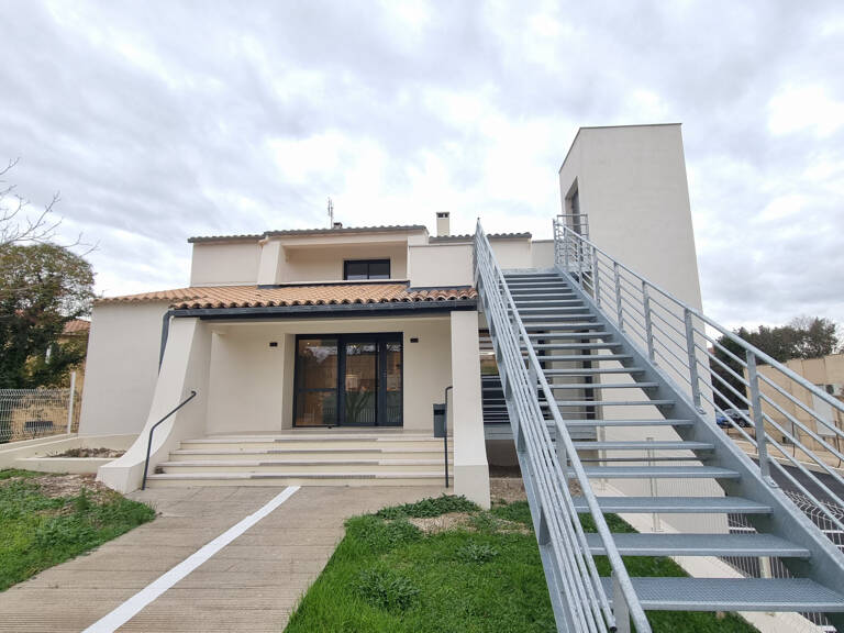 LOCATION LOCAL PROFESSIONNEL SOMMIERES — photo 1