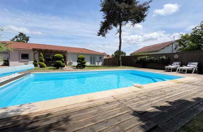Riorges, Villa récente de plain-pied sur 845m2 de terrain av — photo 2