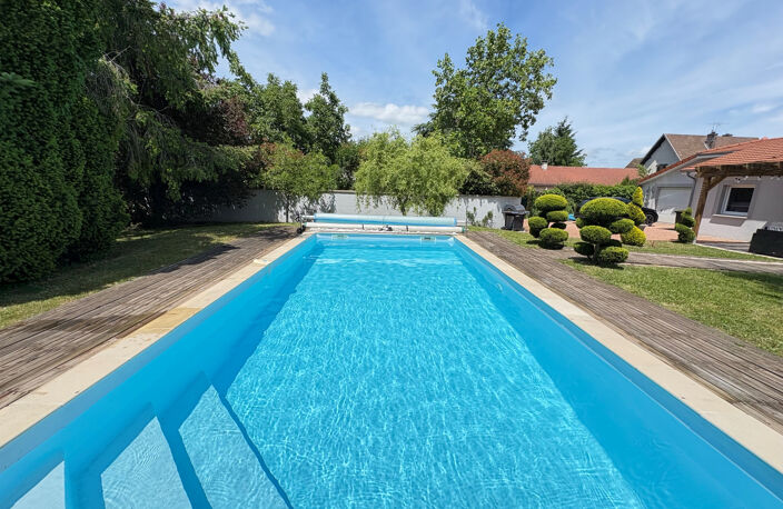 Riorges, Villa récente de plain-pied sur 845m2 de terrain av — photo 3