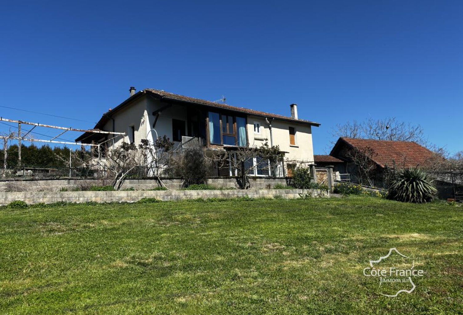 Corps de ferme avec maison d'habitation et appartement, gran — photo 1