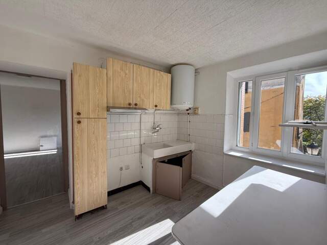 Appartement À Vendre — photo du bien