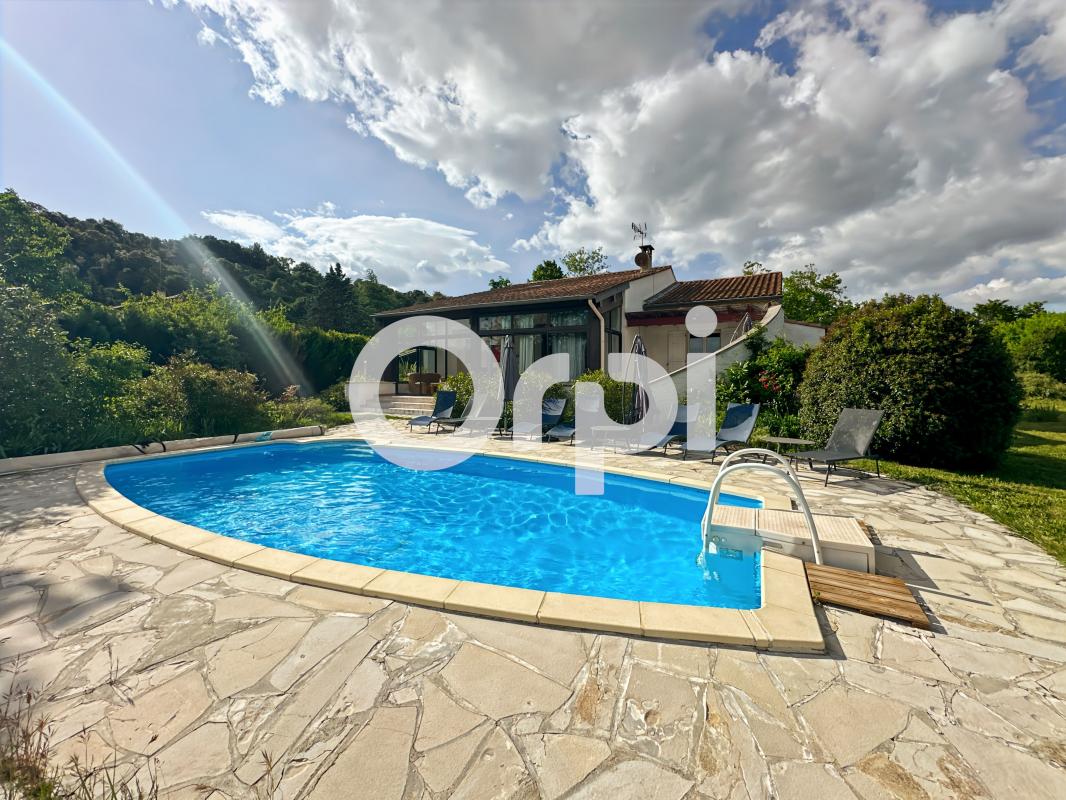 Villa / Maison  T5 à vendre Vallon-Pont-d'Arc 07150