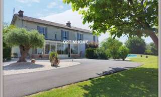 Maison 6 Pièces 198 m² à vendre à Aubeterre-sur-Dronne (16390)