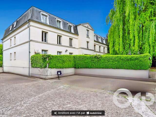 Appartement À Vendre — photo du bien