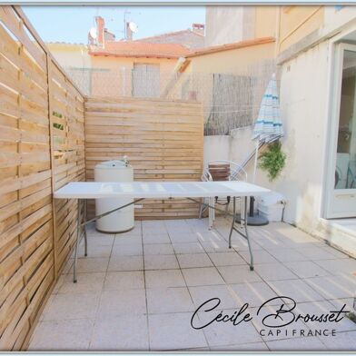 Immeuble  244000 €