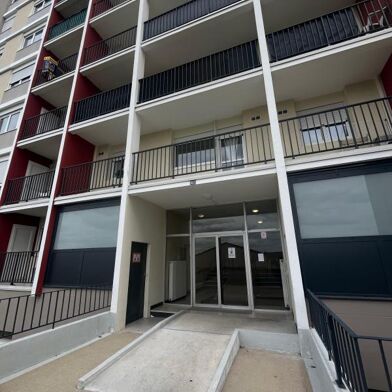 Appartement 4 pièces 145000 €