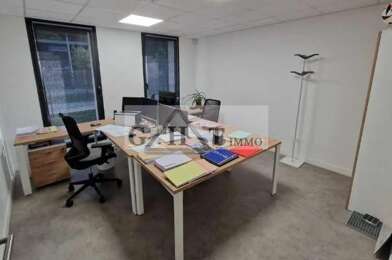 Local industriel  1100000 €