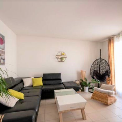 Appartement 4 pièces 240000 €