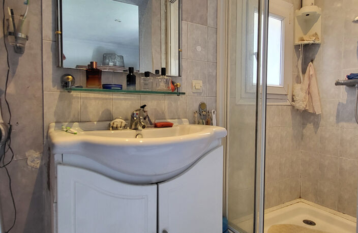 Maison T3 + dépendance, annexes et piscine — photo 5