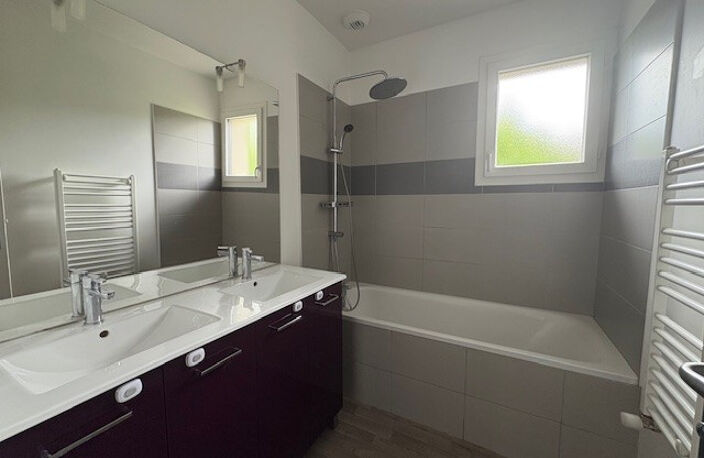 T4 DUPLEX AVEC GARAGE — photo 3