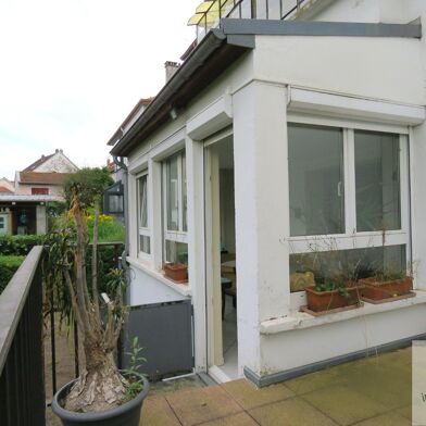 Appartement 5 pièces 275000 €