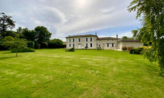 Maison 10 Pièces 327 m² à vendre à Jonzac (17500)