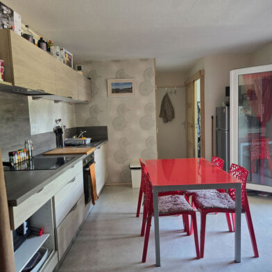 Appartement 3 pièces 187250 €