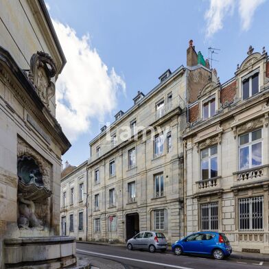 Appartement 4 pièces 230000 €