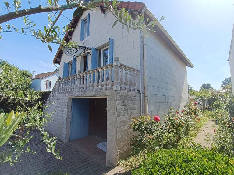 Maison individuelle sur 600 m² de terrain au calme — photo 1