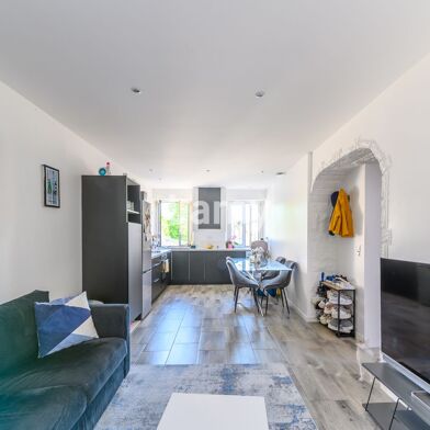 Appartement 4 pièces 225000 €