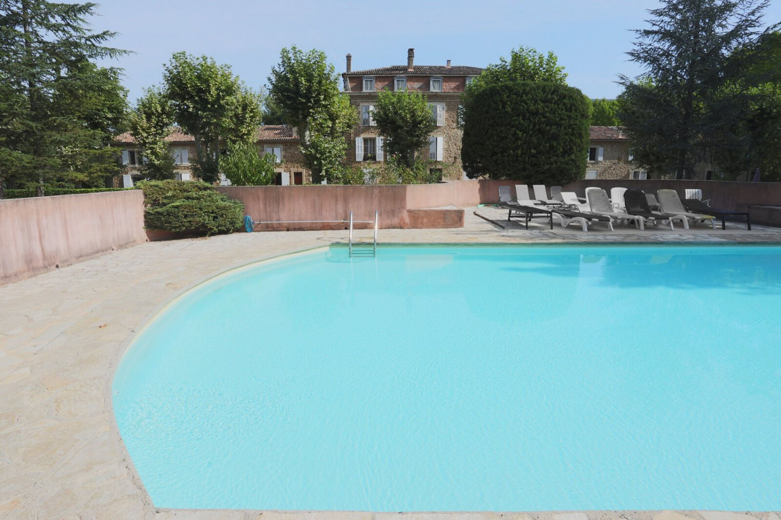 Agence immobilière de Square Habitat Apt