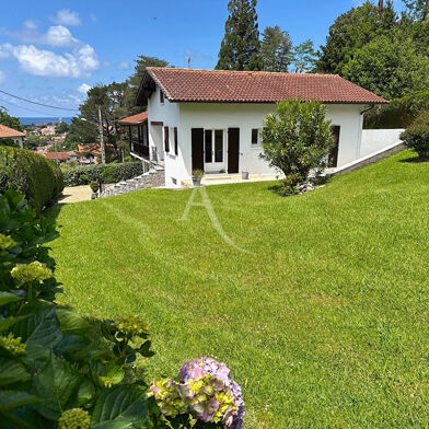 Maison 4 pièces 892500 €