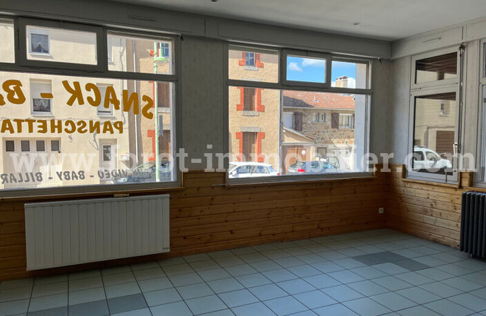 local commercial — photo 2