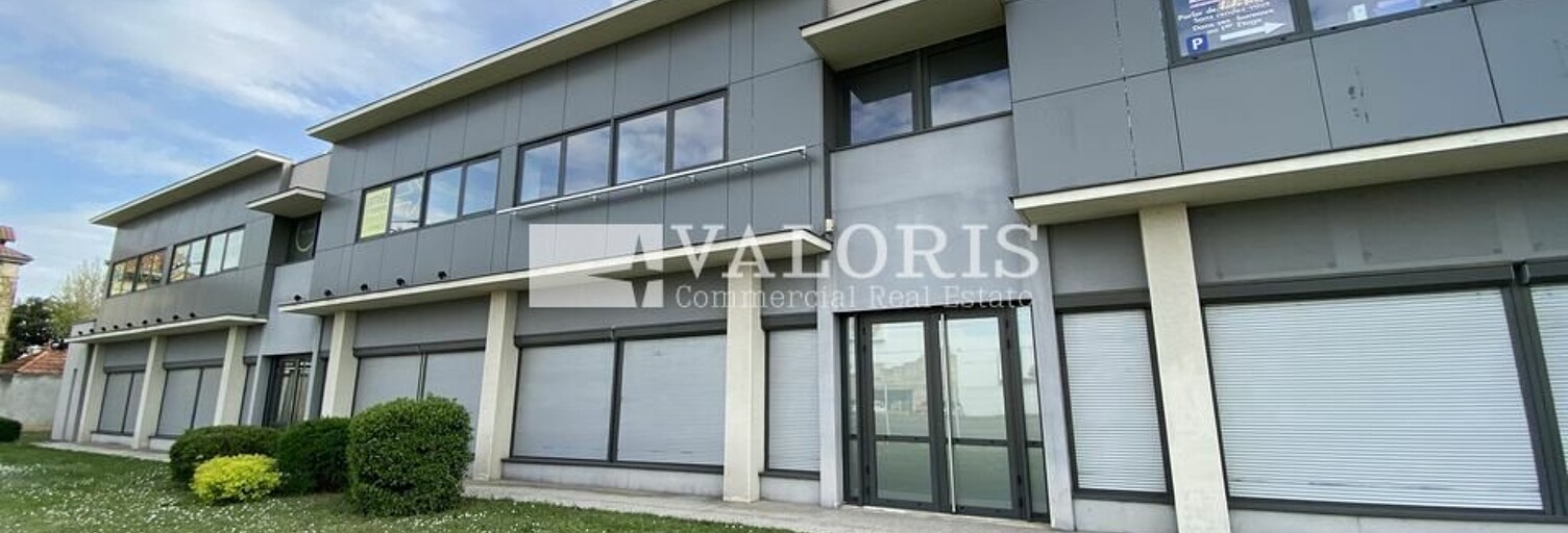 Commerce  275 m² à louer à Saint-Priest (69800)
