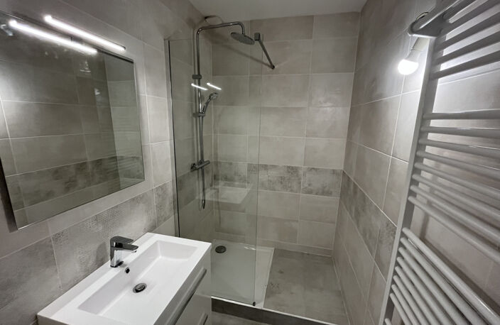 RODEZ / IMMEUBLE 9 APPARTEMENTS — photo 3