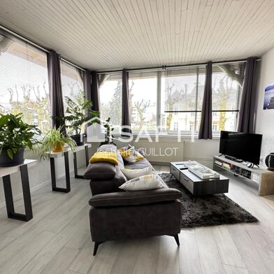 Appartement 5 pièces 252000 €