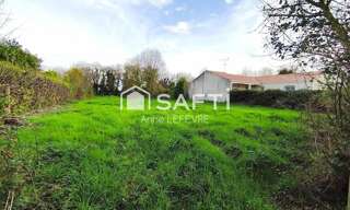 Terrain  1394 m² à vendre à Le Vanneau-Irleau (79270)