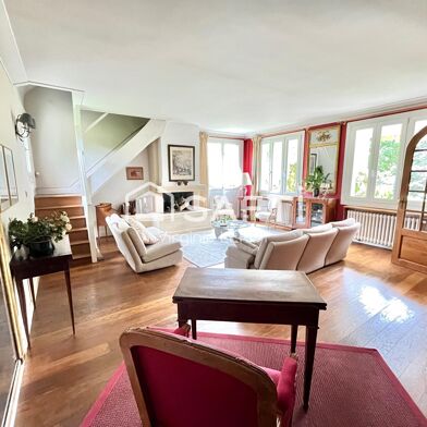 Maison 6 pièces 379000 €